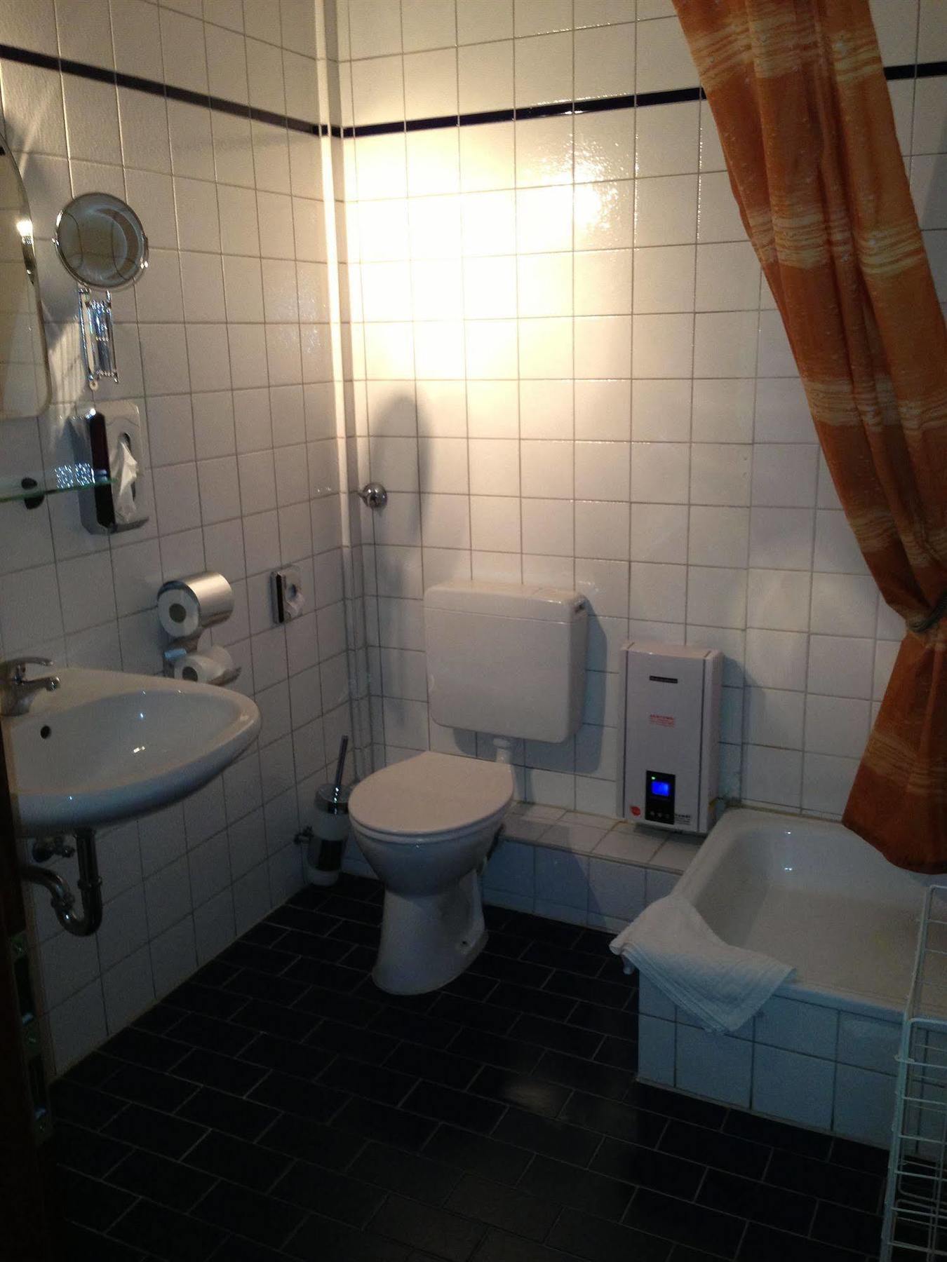 Itm Hotel Oase Hamborg Eksteriør billede