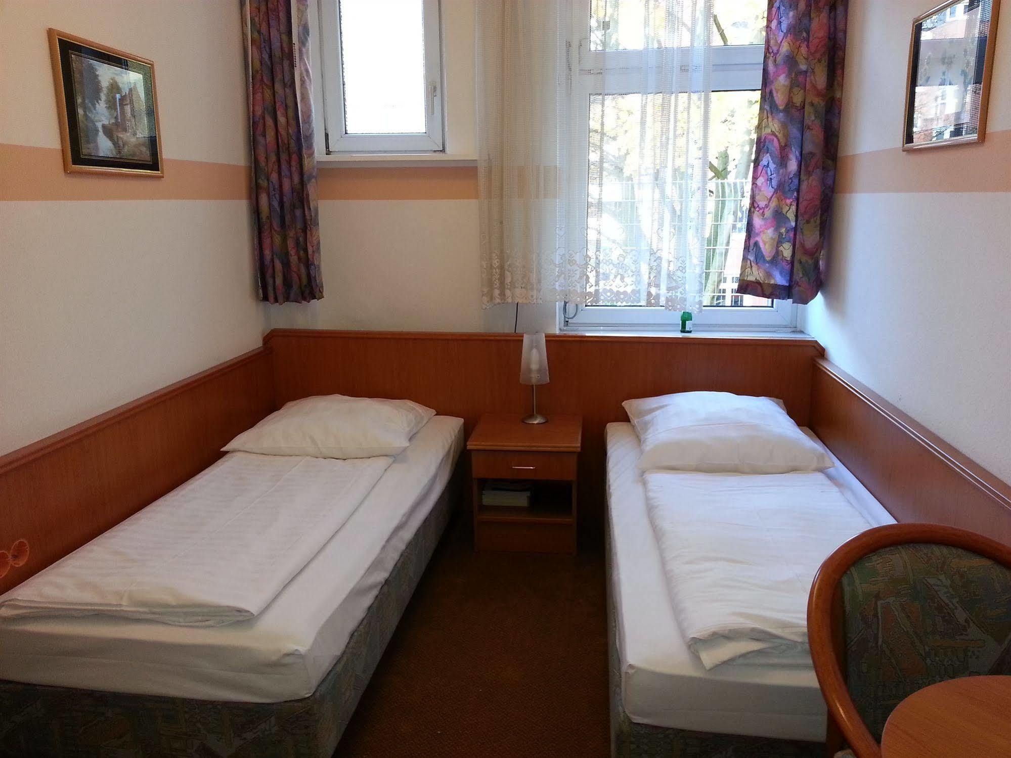 Itm Hotel Oase Hamborg Eksteriør billede